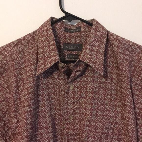 Van Heusen patterned button down shirt - Picture 4 of 7